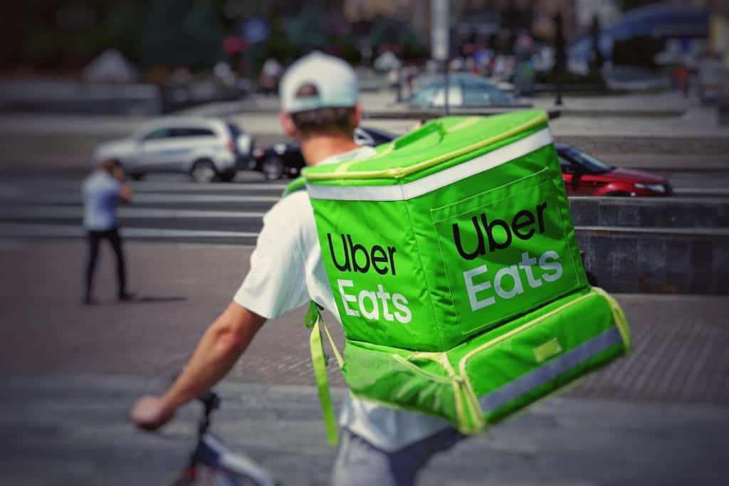 How much money uber eats drivers make