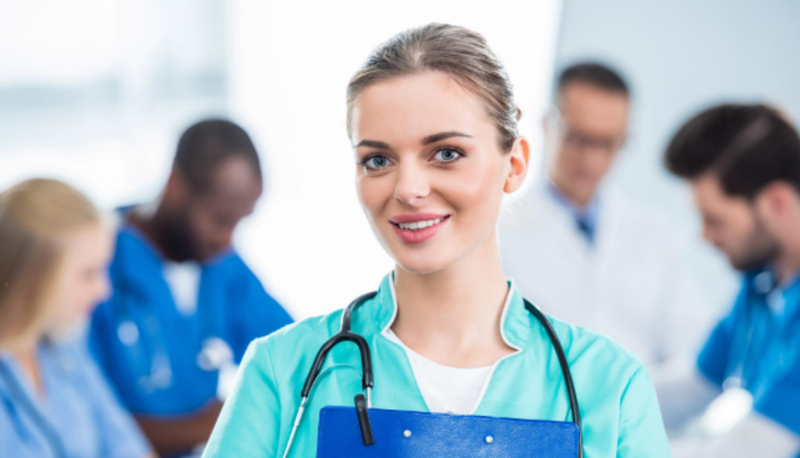 How to become a registered nurse in Australia with a salary guide - featured