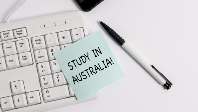 Top 8 reasons to study in Australia in 2023
